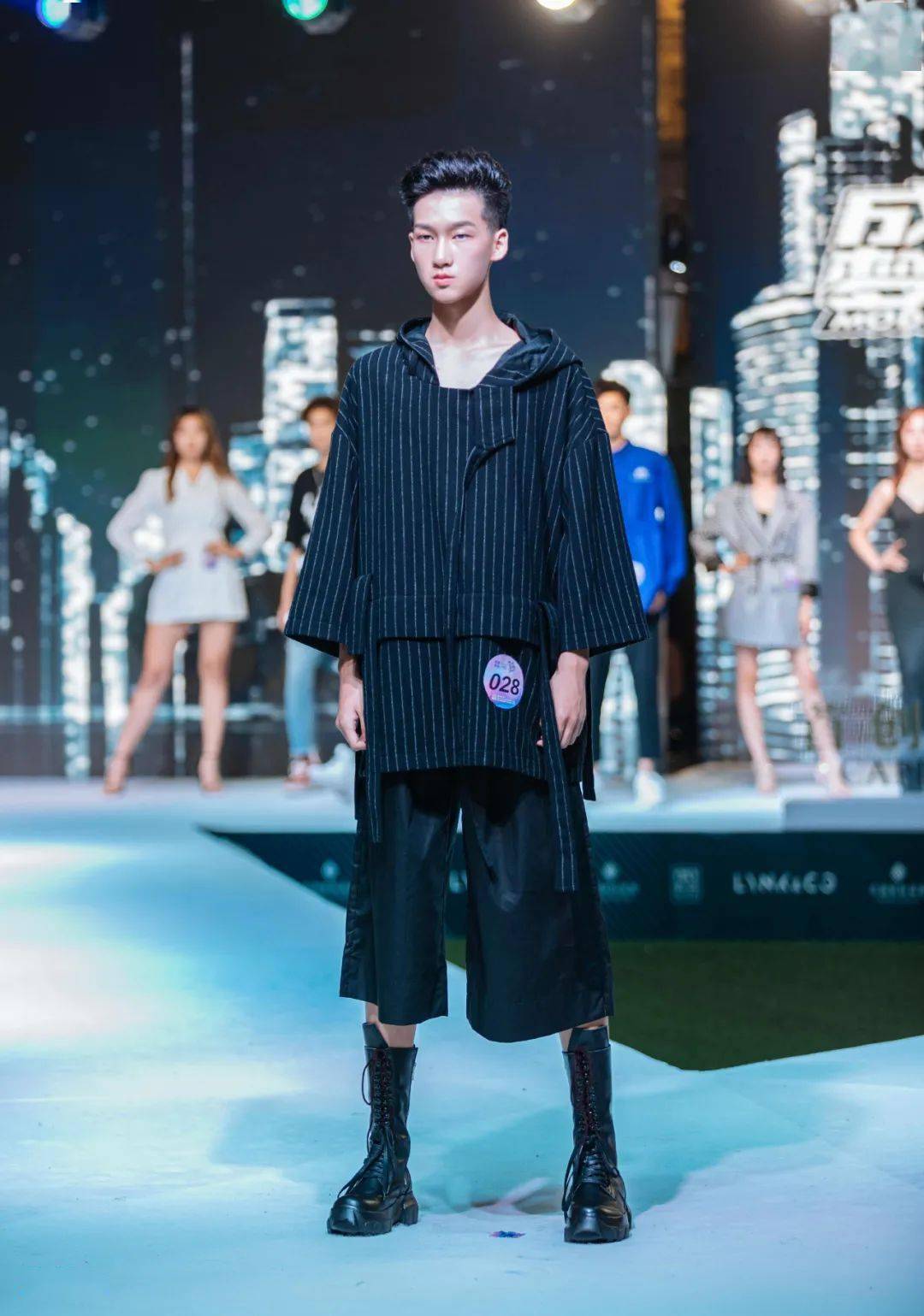 时尚|郑州这场国际化T台大秀，时尚的宠儿都去这里打卡！