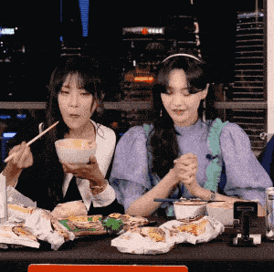 直播|“郑爽直播情绪失控大吵大闹?” 网友:求求你别再作了!