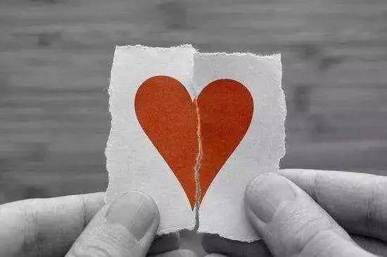 孩子|男子携带凶器欲杀前妻，想到俩孩子最终放弃，法院判免予刑罚！但……