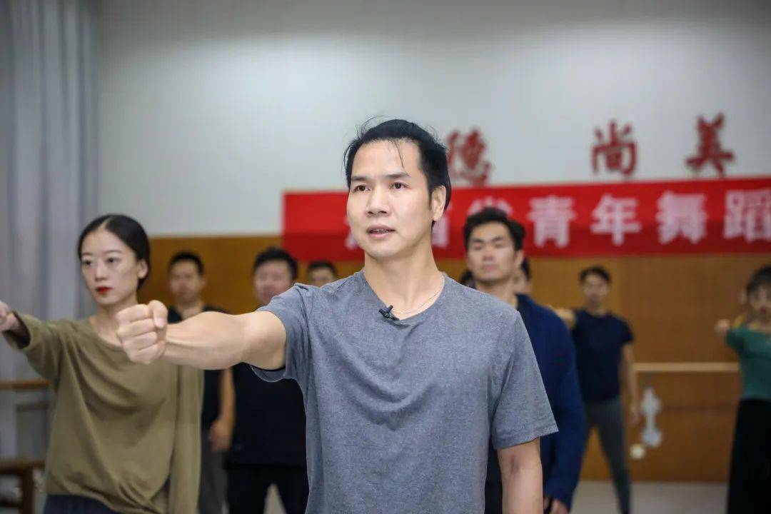 青年舞蹈人才培育计划61江西站帅晓军讲座工作坊舞蹈创作中时空力的