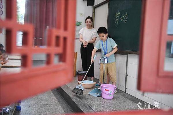 新生|小学新生精彩第一课，我有一双勤劳的手