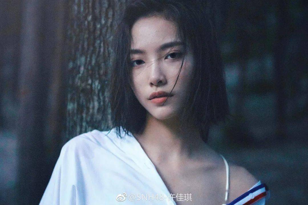 许佳琪|每刻美丨撩人湿发 又美又飒！