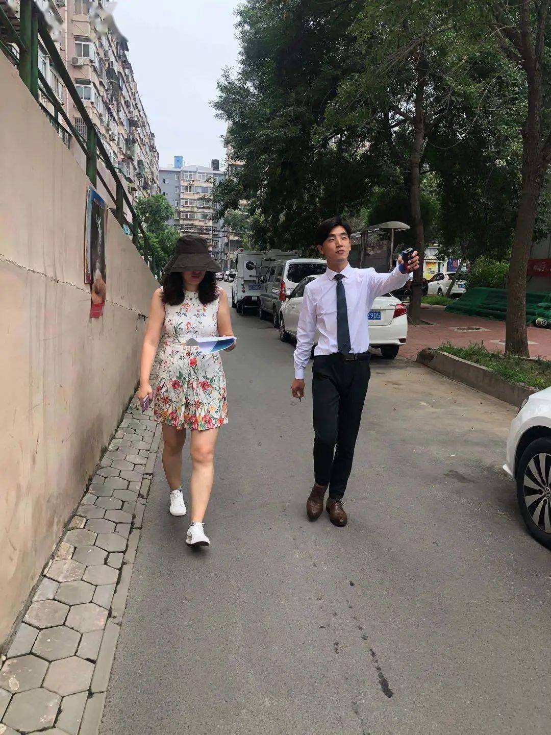 阿姨|收获782次五星好评的链家经纪人说，“阿姨，我还是想努力帮您卖房子”