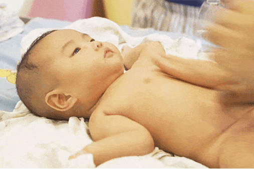 宝宝|洁净水质，超级放心！38.9元抢婴幼儿游泳套餐！游泳+抚触+洗澡...专业恒温水池