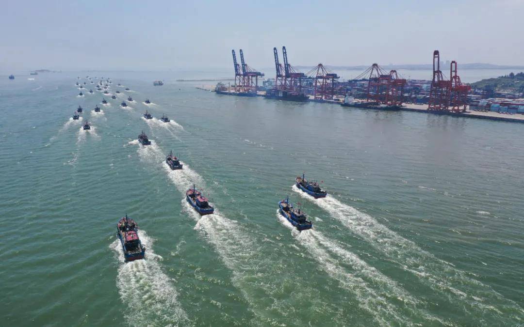 泉州gdp是由什么支撑_泉州gdp排名图片(2)