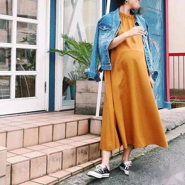 妈妈|日本这位孕妈妈的每日穿搭，让人眼前一亮，时髦有气质！