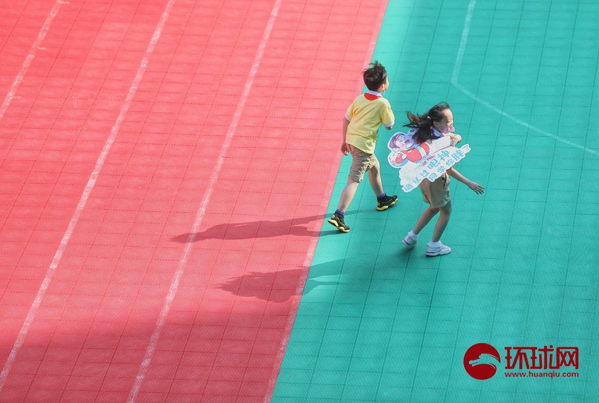 中小学|今天，武汉市2842所中小学幼儿园的139.9万学生全面开学