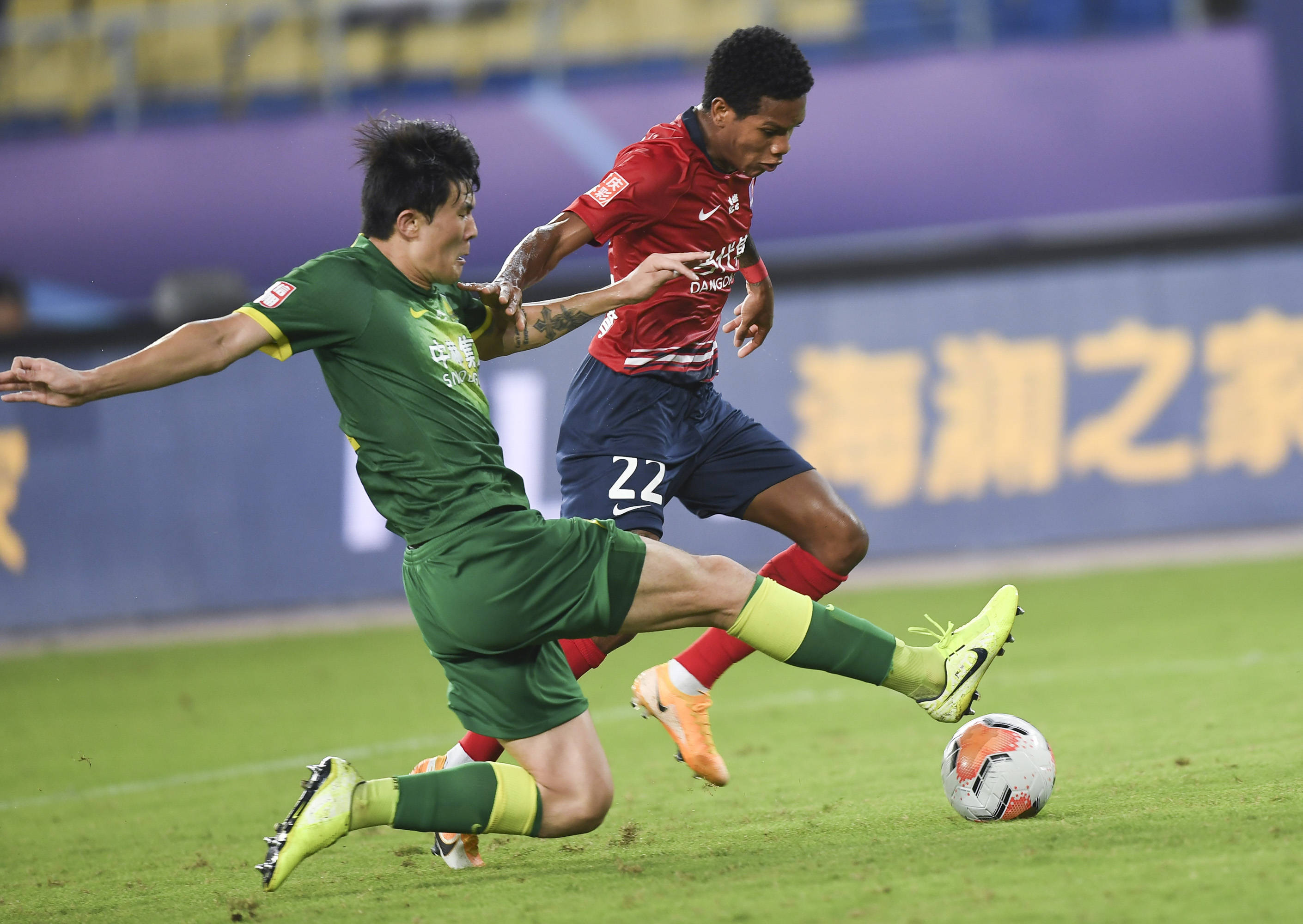 重庆|足球——中超：北京中赫国安胜重庆当代