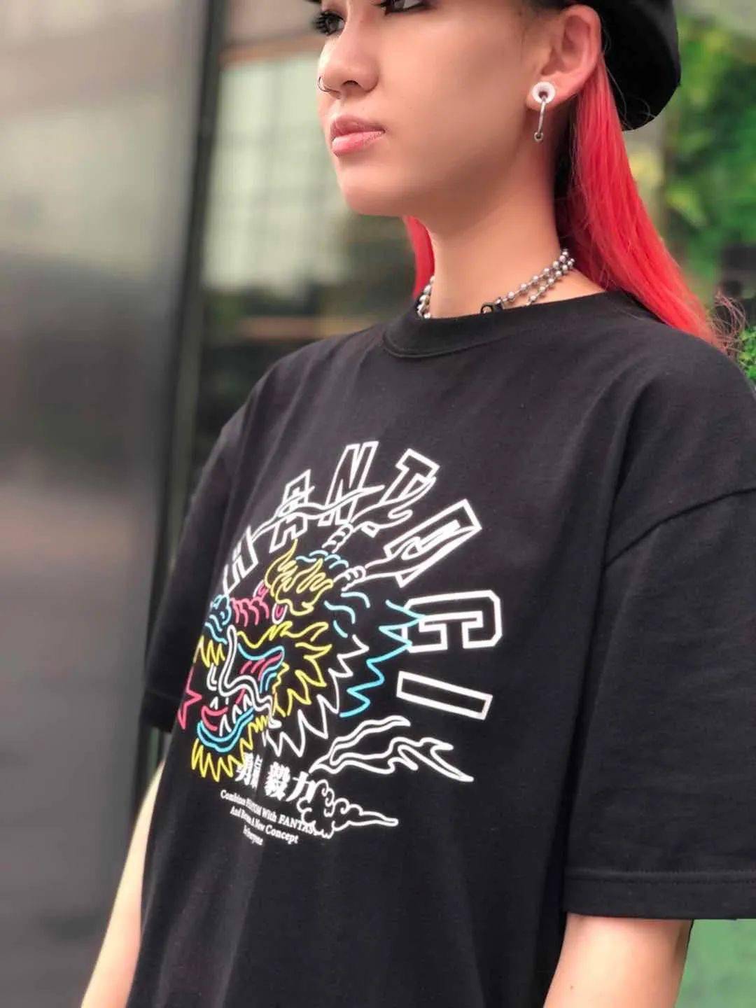 同款服装王嘉尔 5cad915535a340849245d49ed494f6d9.jpeg