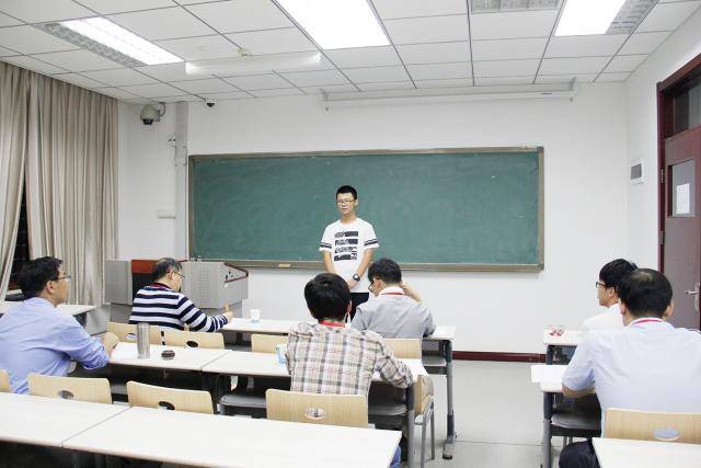 自我介绍|大一新生看过来 三类自我介绍该怎么做？