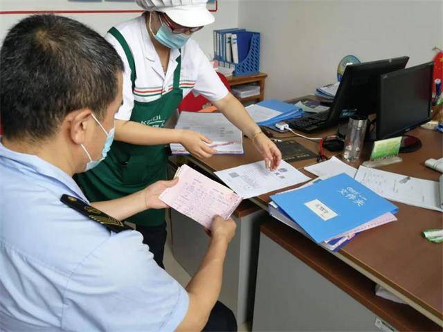 威海|开学季！您的孩子在学校吃得好吗？看看威海这两家学校的检查情况