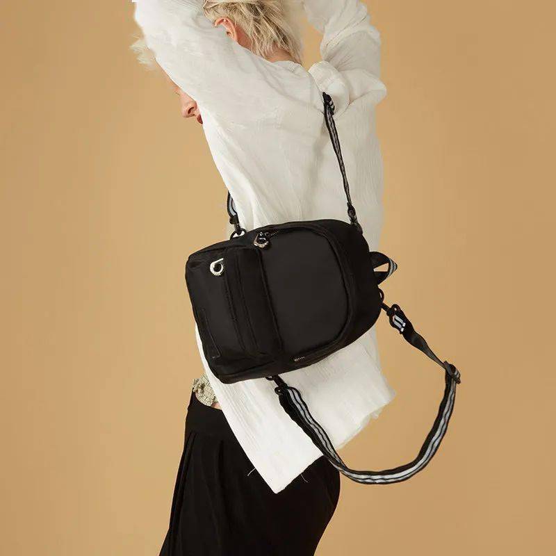 Minkoff|连老佛爷都夸的轻奢包袋，款式果然不输大牌