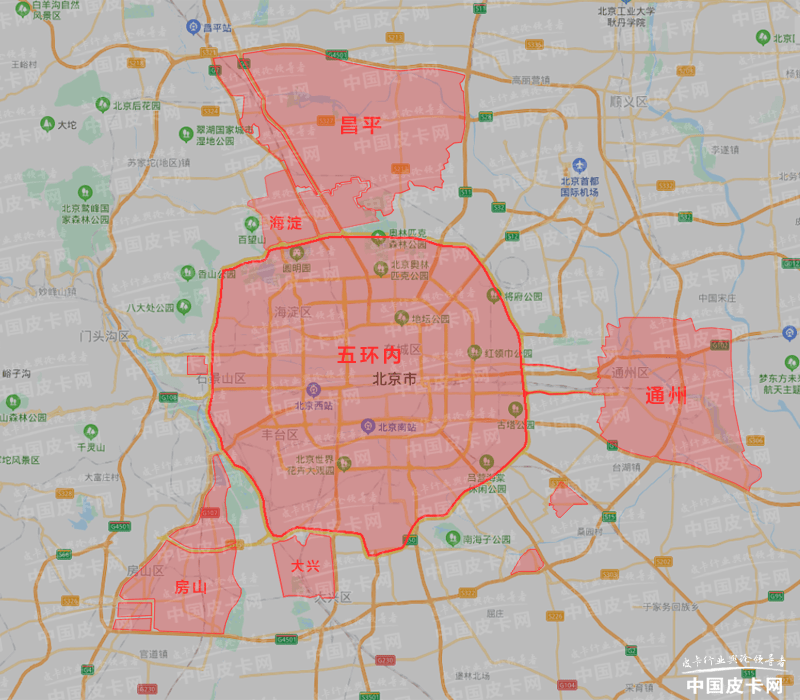 另外,一些禁限行道路的指示牌不够醒目,或者是被遮挡,这同样是造成