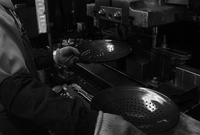 神田|这款“明星铁锅”，轻、薄、不易生锈，真的名不虚传！