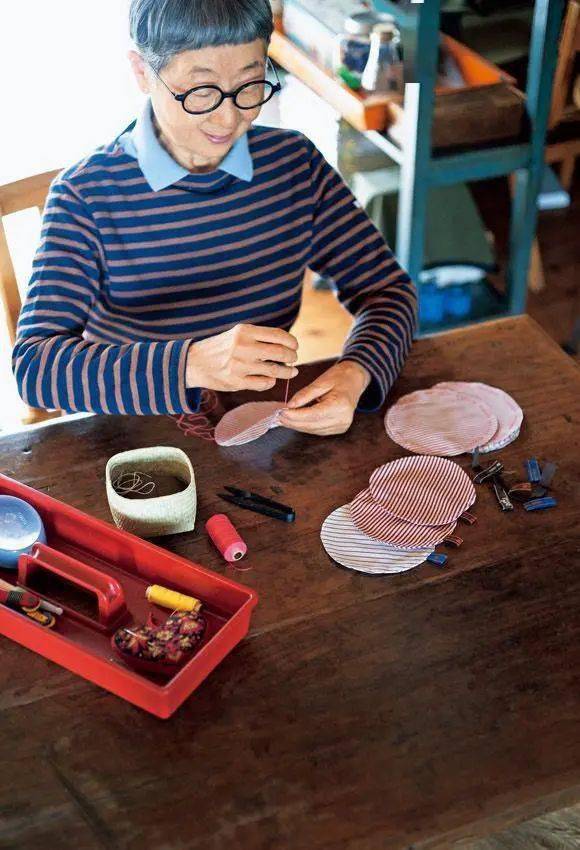 生活|73岁日本李子柒从时尚编辑变身乡村主妇，她把生活过成了宫崎骏的漫画