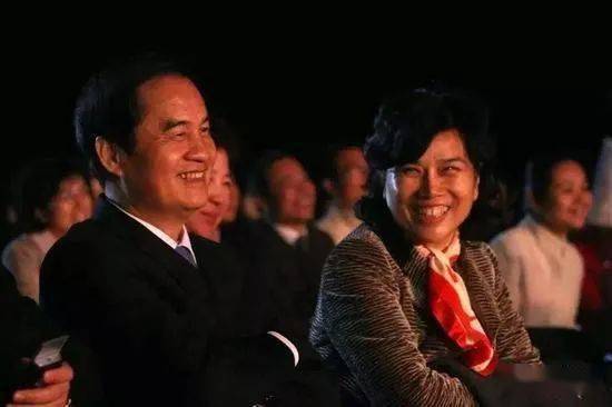 董明珠与格力的五次“革命”转折