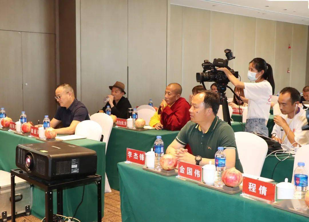 丽江石榴哥