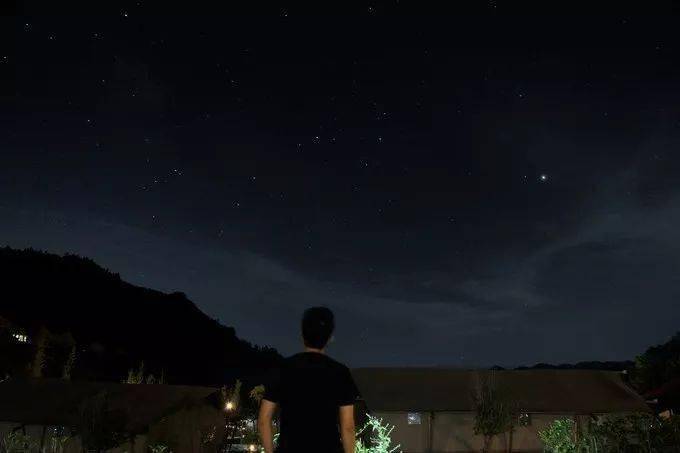 你有多久没有抬头仰望星空了?