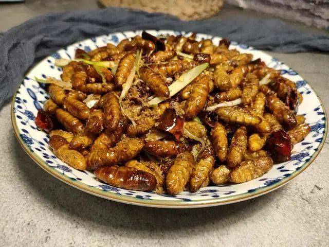 昆虫|去掉头嘎嘣脆的昆虫，会成为下一个“植物肉”吗？