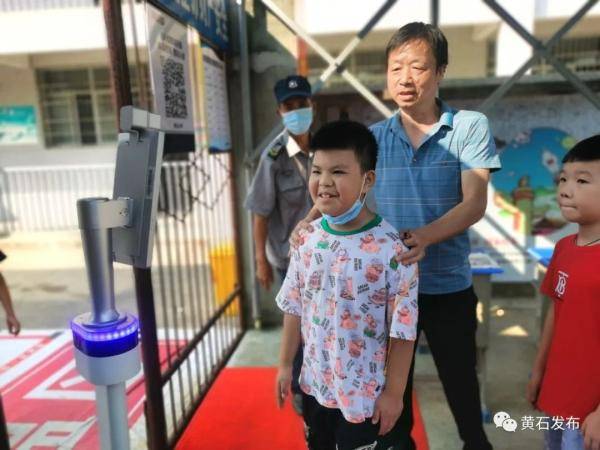 元气|刚刚，他们开学了！元气满满冲呀！