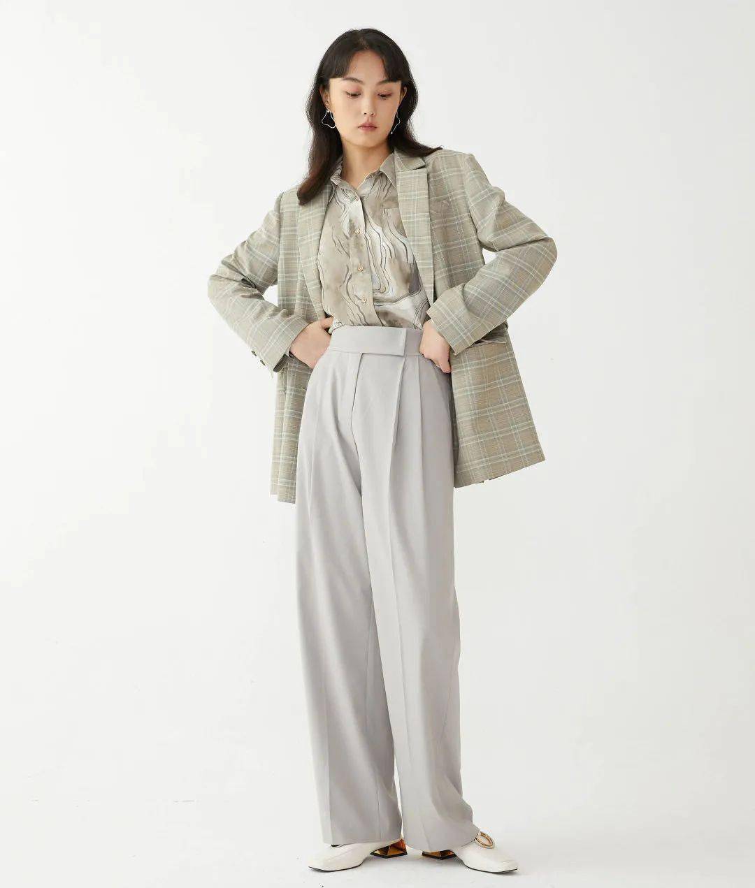 女生|早秋时髦，有这4件就够了