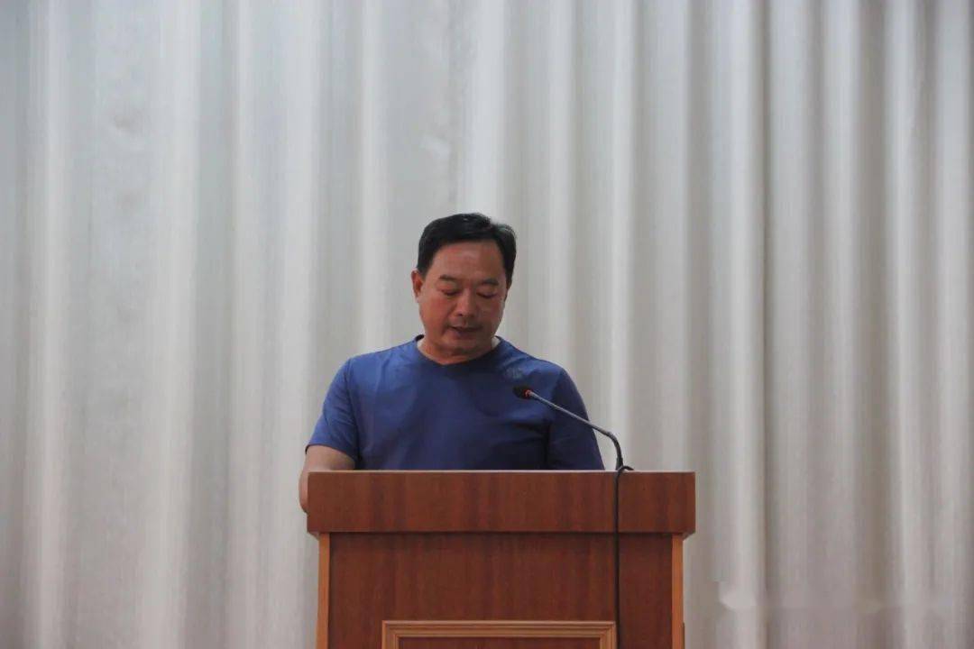 莱阳职专隆重召开庆祝教师节暨总结表彰大会