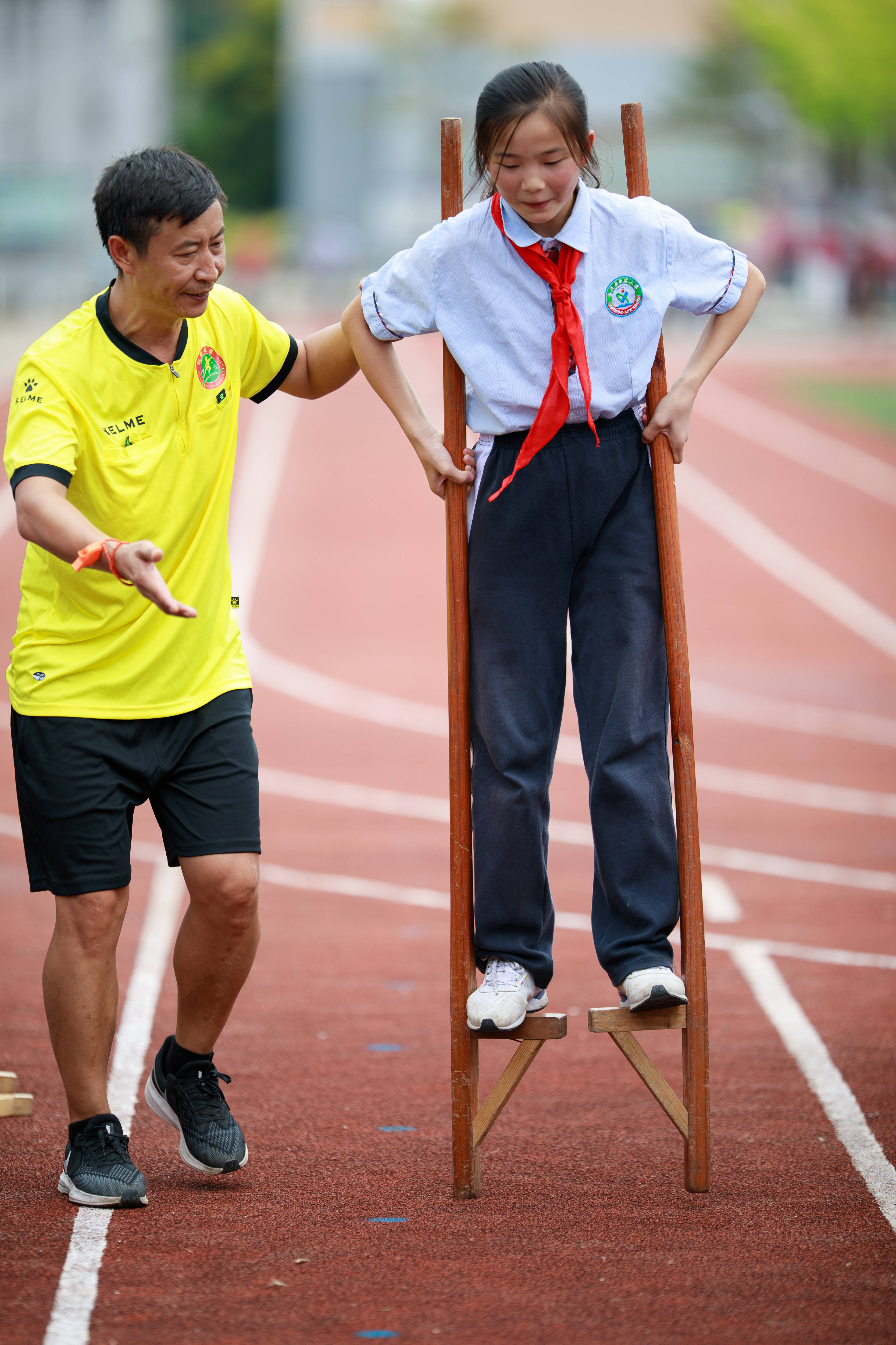 9月9日|全民健身——“民族风”的体育老师