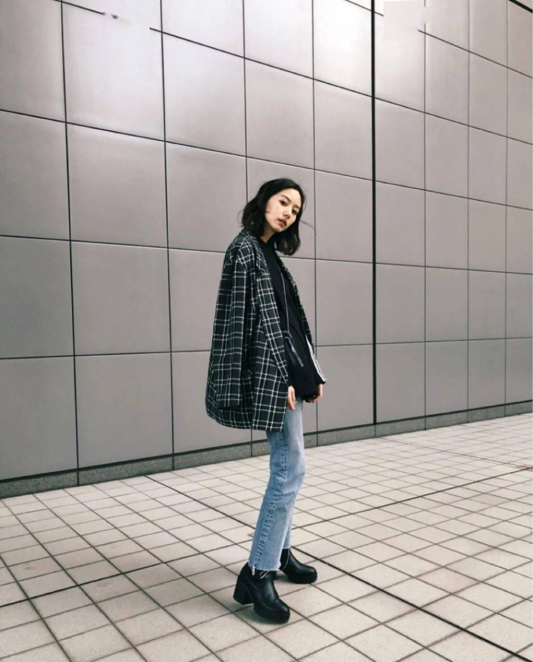 仙女们|格纹衫 + 短靴，早秋这么穿A到爆 ！