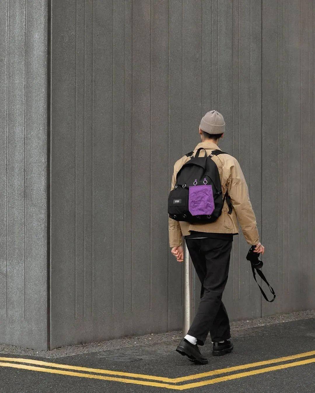 造型|最烂大街的男生双肩包你中招了吗？