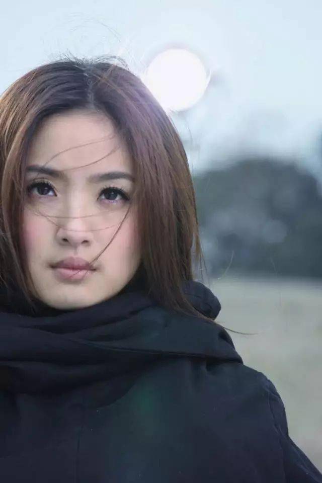 正方形脸|发型拯救不了你脸型，但配合穿搭就可以！