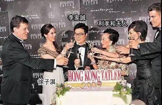 帝王|香港第一阔太：非帝王绿翡翠不戴，丧夫反赚100亿！就连四太见她都低头！