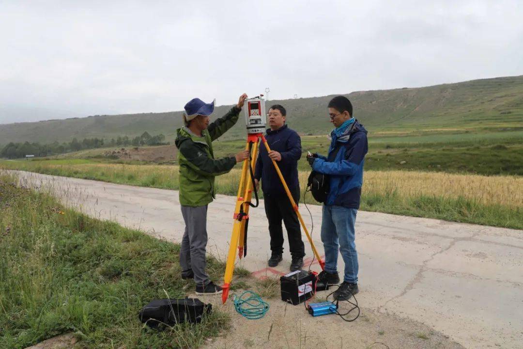 藏族自治州州政府驻地规划区进行航空倾斜摄影测量,生产满足要求国家