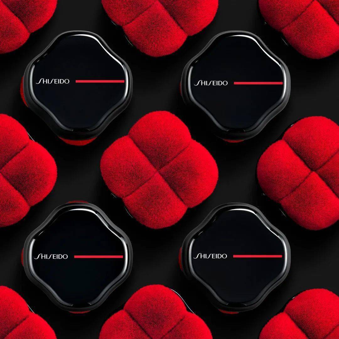 亮片|对准新娘们说：结婚时间可以重合，但妆容不可以！