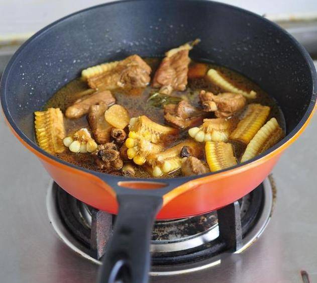 玉米|排骨软烂,玉米香嫩,超级好吃玉米烧排骨堪称一绝