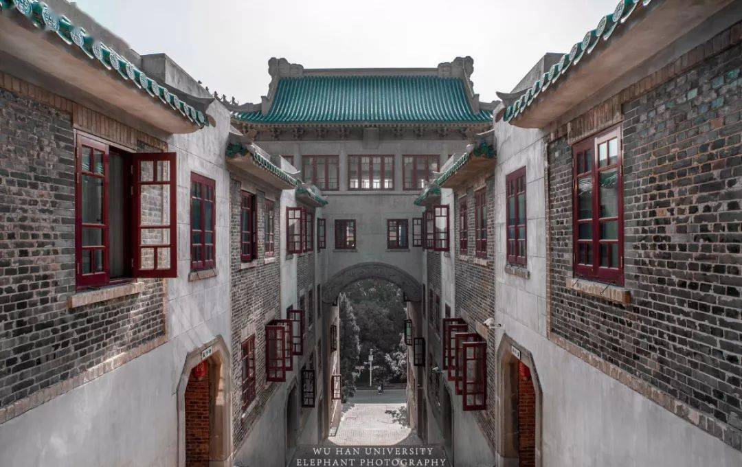 实力|个个实力不俗！你最想上哪所......中国30所高颜值大学