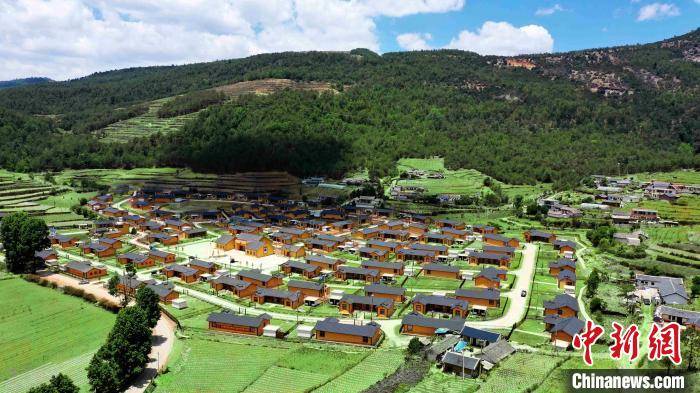 面积|航拍“小凉山”易地扶贫搬迁安置点 一组极度“舒适”的美图