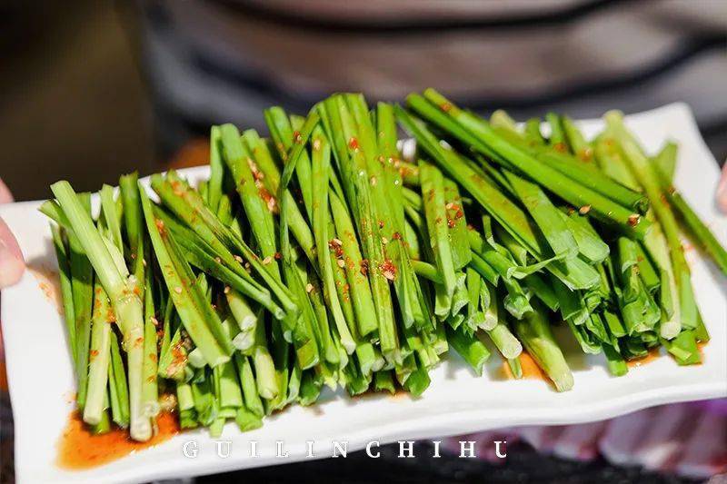 店里|在教室里吃烤肉！6.8折还送肉送饮料！