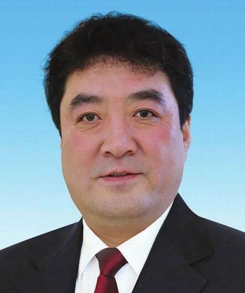 云春生任包头市人民政府副市长