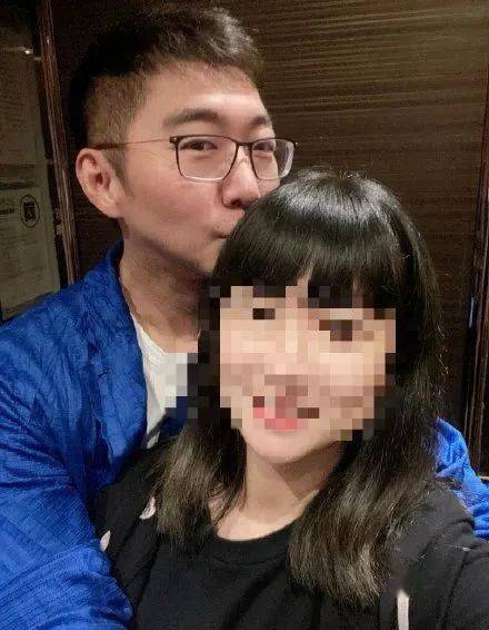 桃仔|这才刚红，就被爆果照了？！