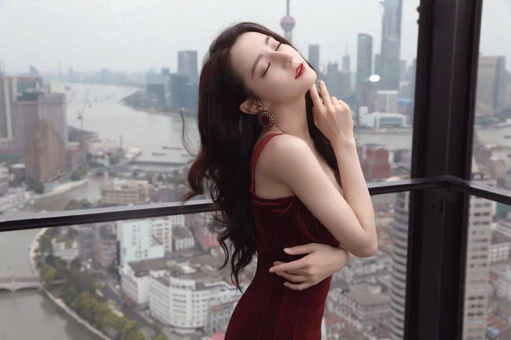 step|拒绝大众化，改变你的素发造型