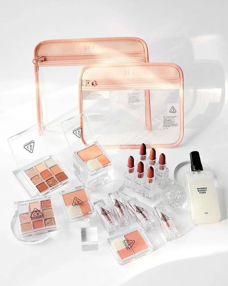 新品|虽然我有100多盘眼影，但今年的秋冬新品还是想买…