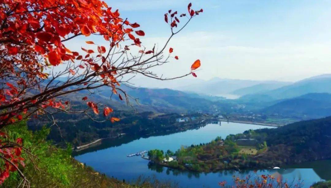 章丘垛庄这个小山村新建玻璃栈道,位置在