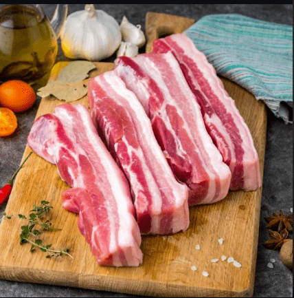 五花肉|油润酥嫩,香糯入味,下饭硬菜系列之一家常五花肉焖腐竹