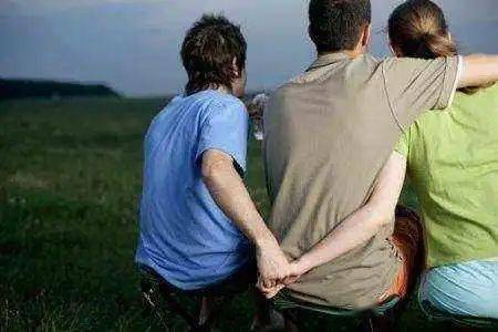 什么叫做真正的爱情图文 07b1691180b3450fbbc25e1b8a823724.jpeg