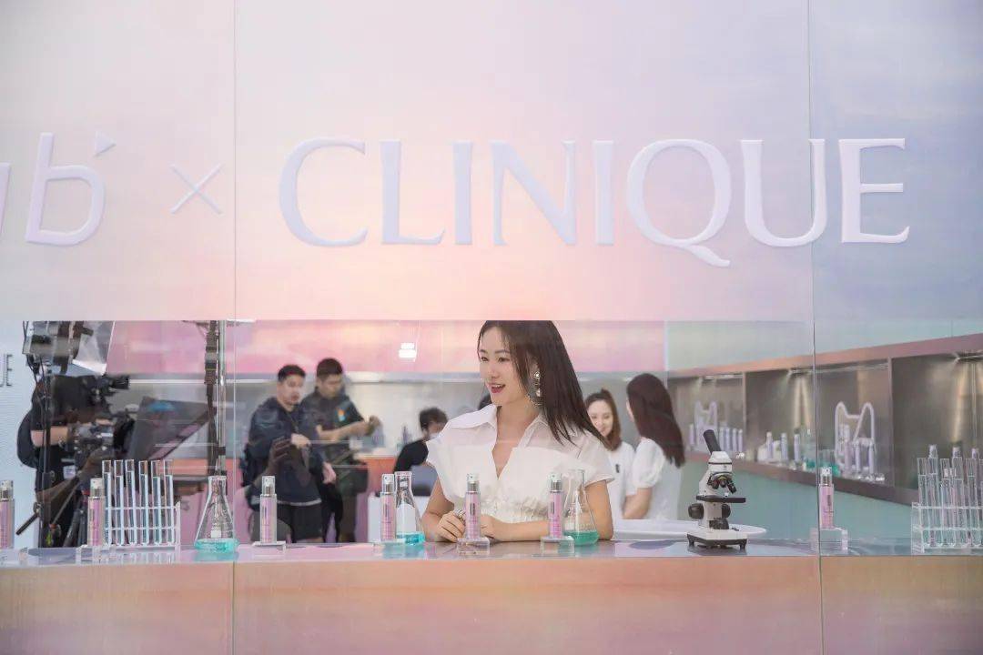 倩碧|在302万人美白片场，我被皮肤真相小黑屋爆击了……