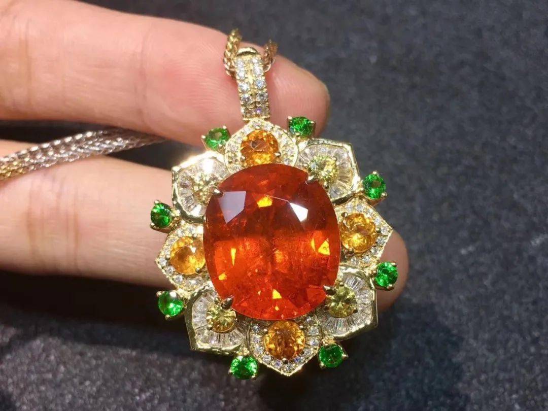 老年人|41岁女子10年时间里和8名老年人结婚 骗走大量珠宝和钱财后悲剧