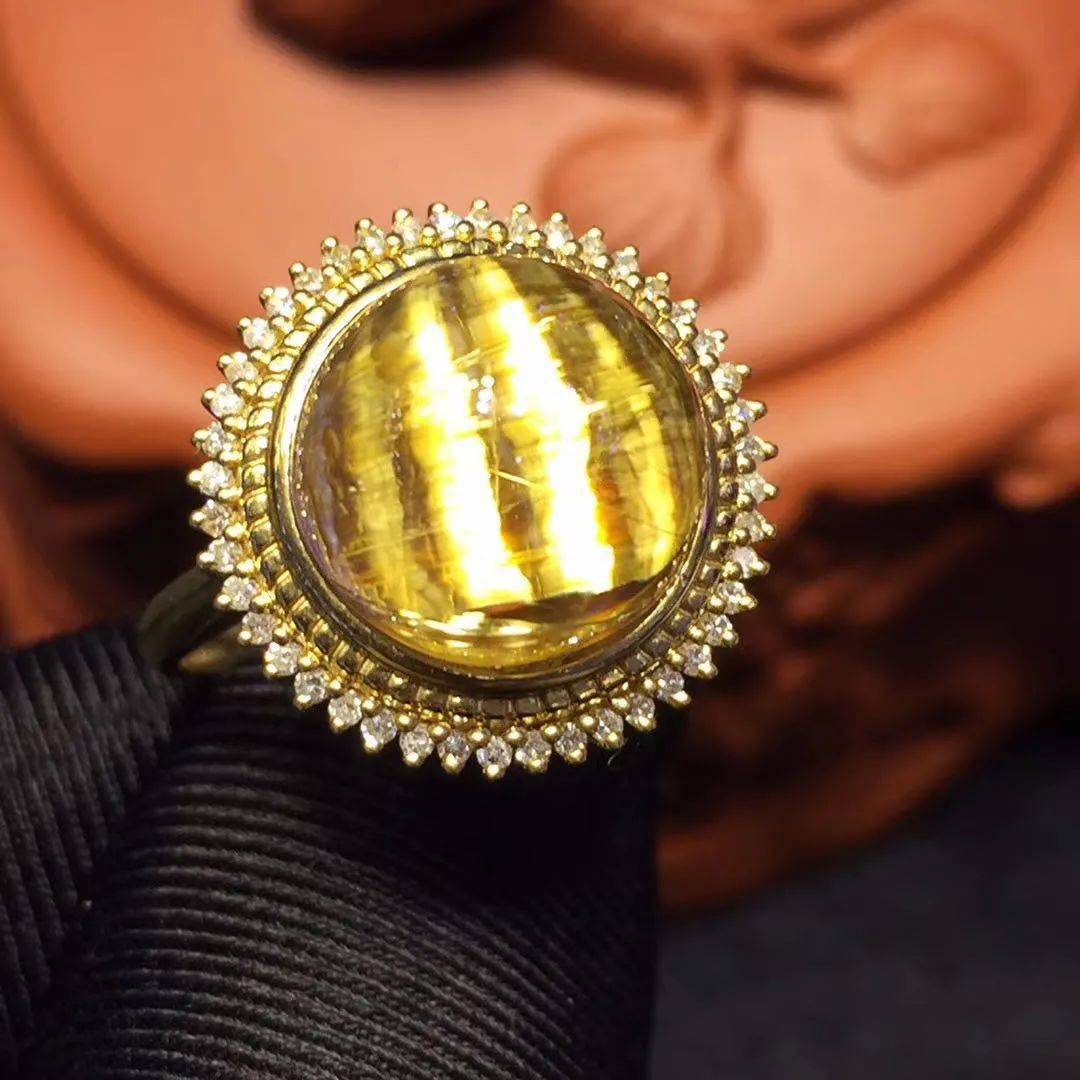 老年人|41岁女子10年时间里和8名老年人结婚 骗走大量珠宝和钱财后悲剧