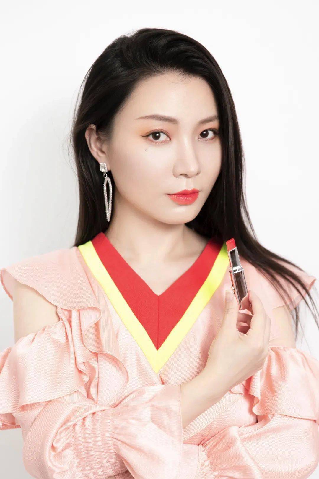 彩妆|2020几十款大牌彩妆新品测评干货来了,仙女们快冲