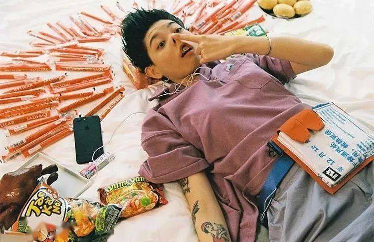 骑士|不务正业！饿了么居然去卖衣服了！