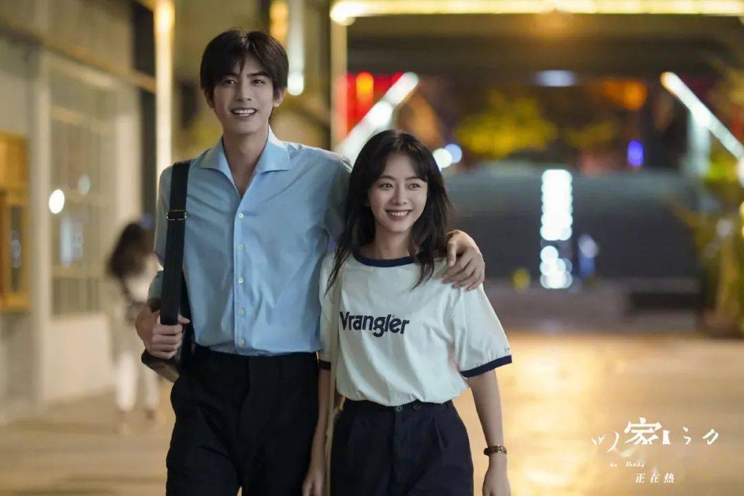 面部|前夫贩毒判刑15年,44岁错嫁2次的黄奕还能重来吗?